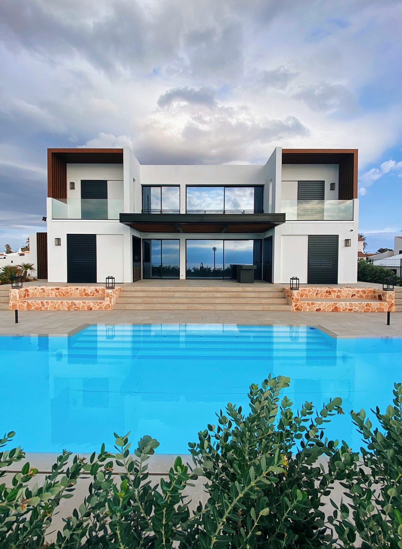 Exploring Different Ways to Sell Your Property: A Jamaican Perspective