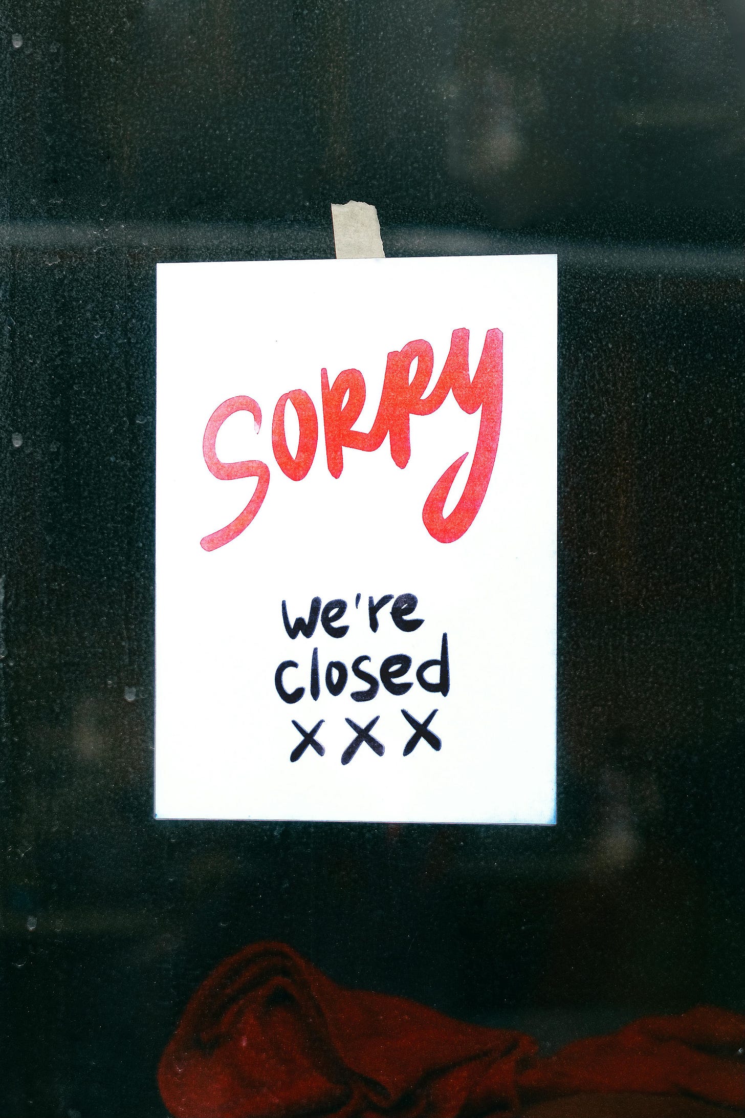art gallery closures