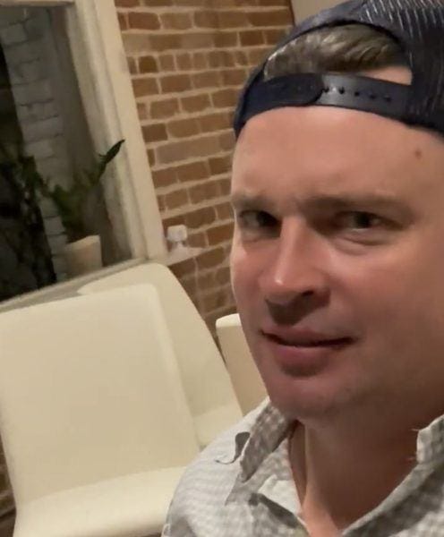 Winchesters Tom Welling aged and plumped up for 1.07/ Winchesters Tom Welling aged and plumped up for 1.07/