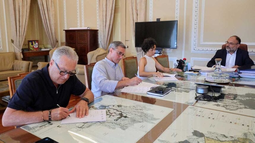 A nova campanha «Comércio do Centro Portimão» distribui 15 mil euros em vales de compras para dinamizar comércio local.