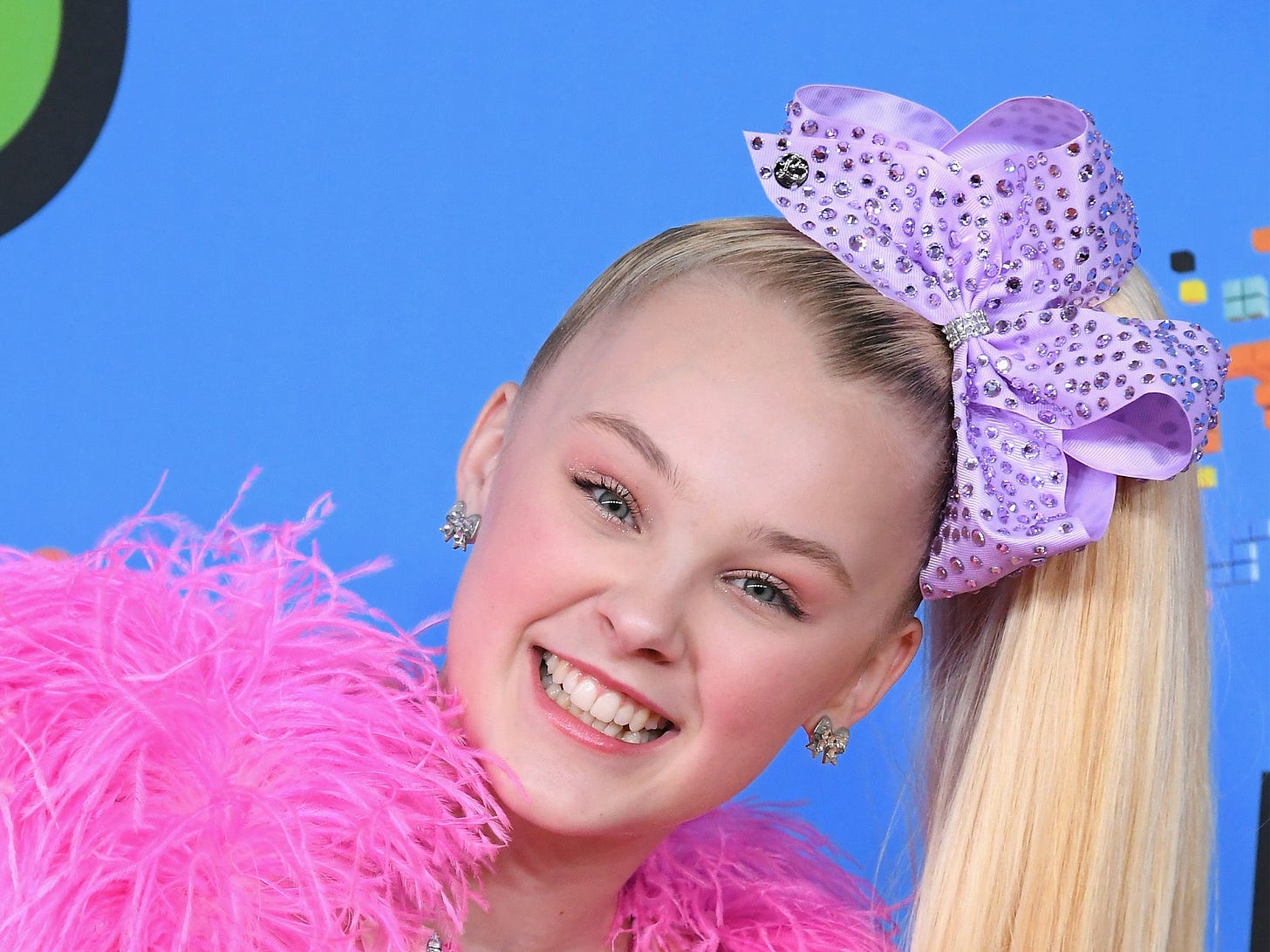 I Didn't Expect to Be Moved by JoJo Siwa's Coming-Out Story. I Was Wrong |  Vogue