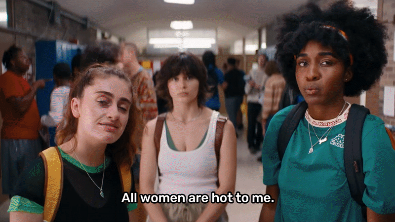 cena do filme bottoms com personagem dizendo "todas as mulheres são gostosas pra mim"