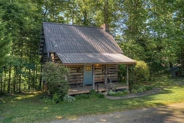 Sunset Cottage - Cabins for Rent in Landrum, South Carolina, United States  - Airbnb