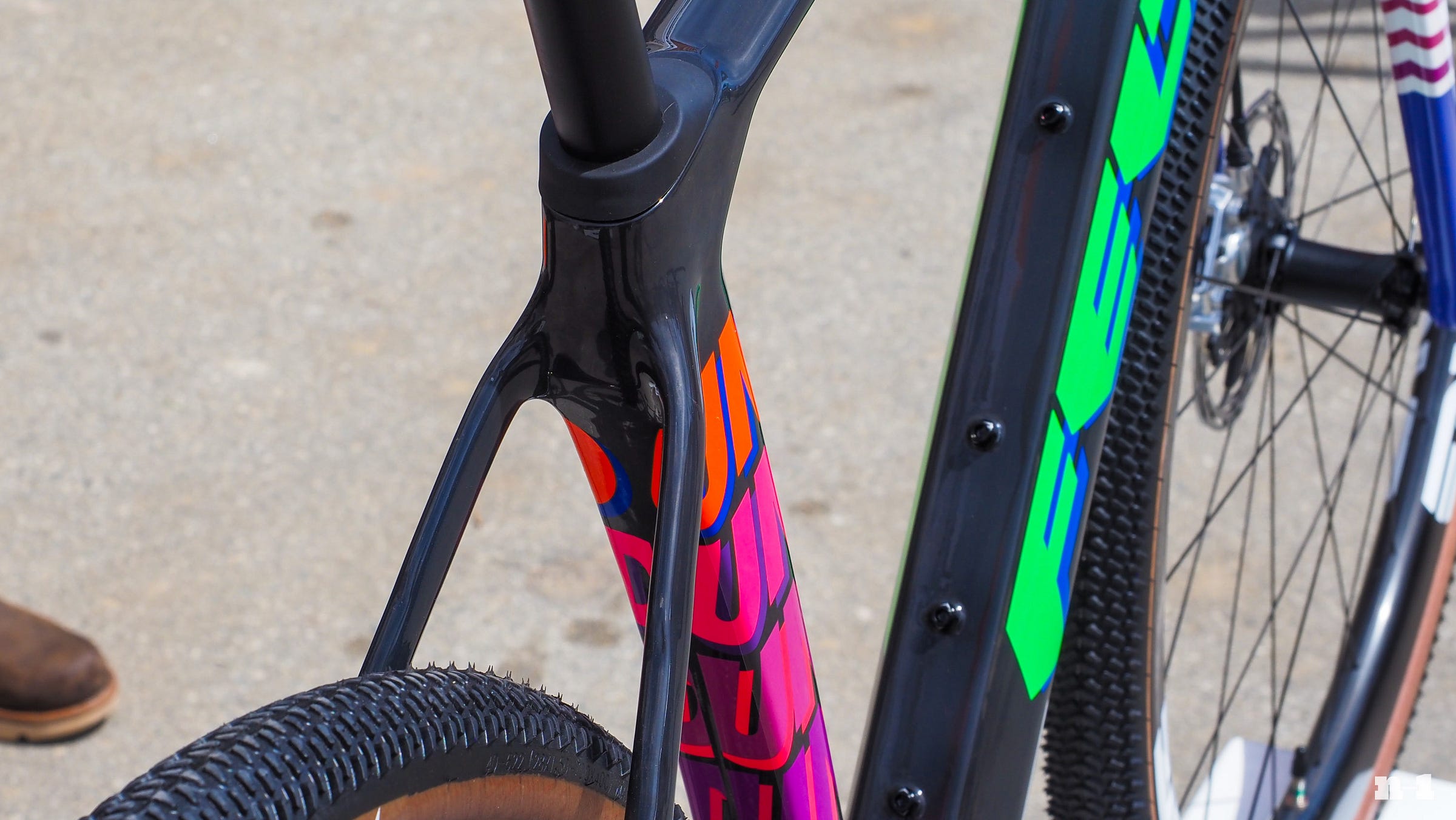 Felt Breed Carbon