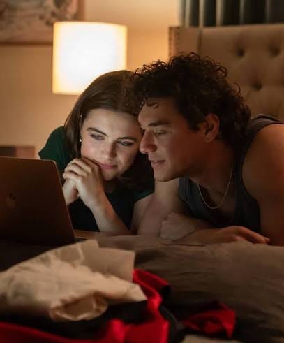 Off Campus Review: Is The Steamy Hockey TV Show Good?