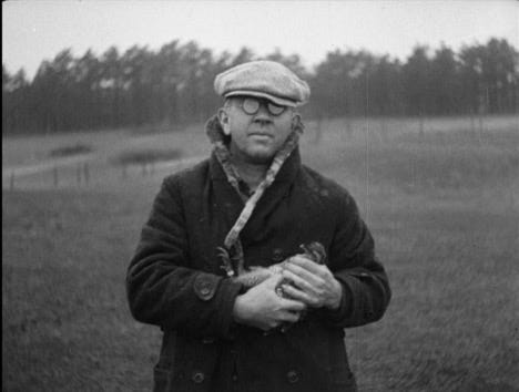 Alfred Otto Gross holding “Booming Ben,” the last of the species. Alfred Otto Gross holding “Booming Ben,” the last of the species.
