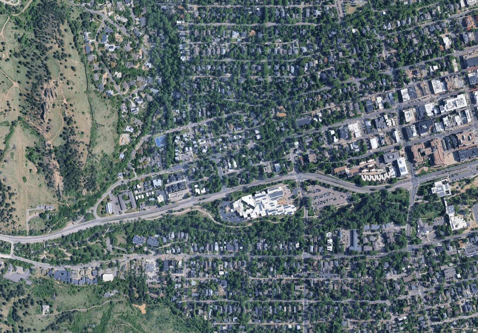 A Victorian walk-up in the trees - #217