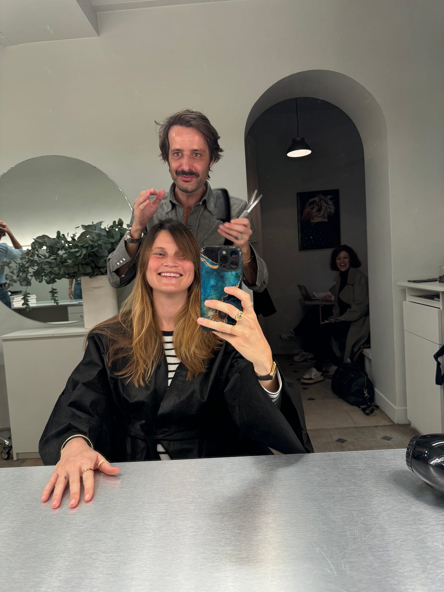 Les bases de la coiffure : Dessiner et colorer les cheveux pour concevoir  vos personnages | Maria Lia Malandrino | Skillshare, image size:1456x1941