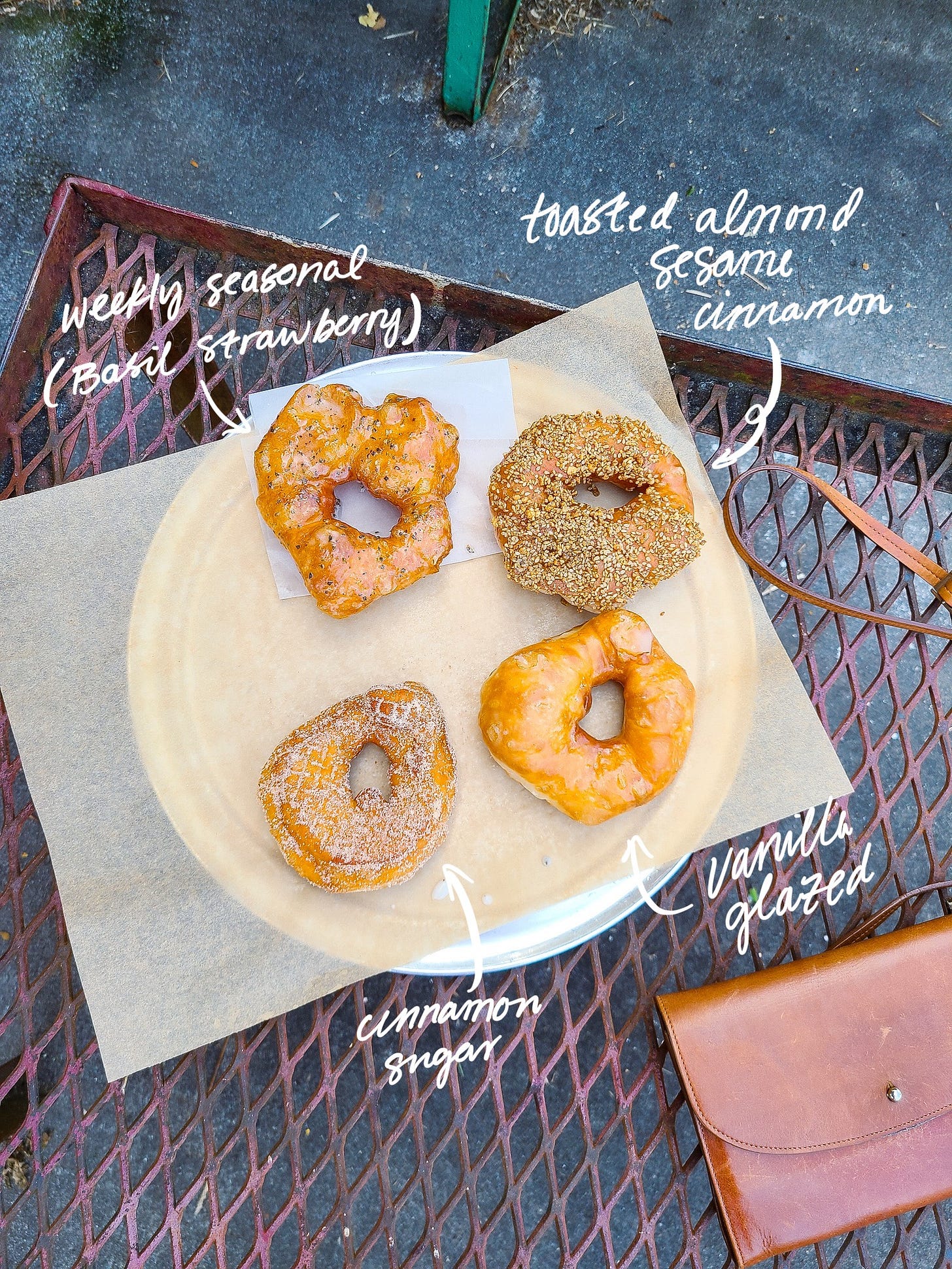 Hole Doughnuts doughnut order labeled