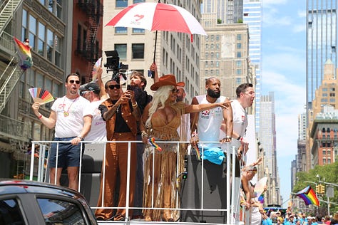 Niecy Nash Betts & Jessica Betts had a gay old time at the march!