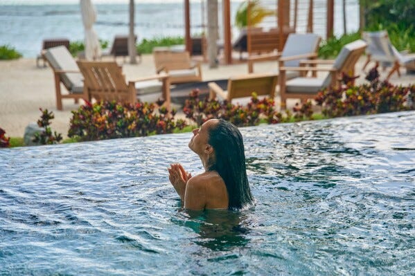Tracee Ellis Ross offers tips on solo travel in new docuseries for Roku |  AP News