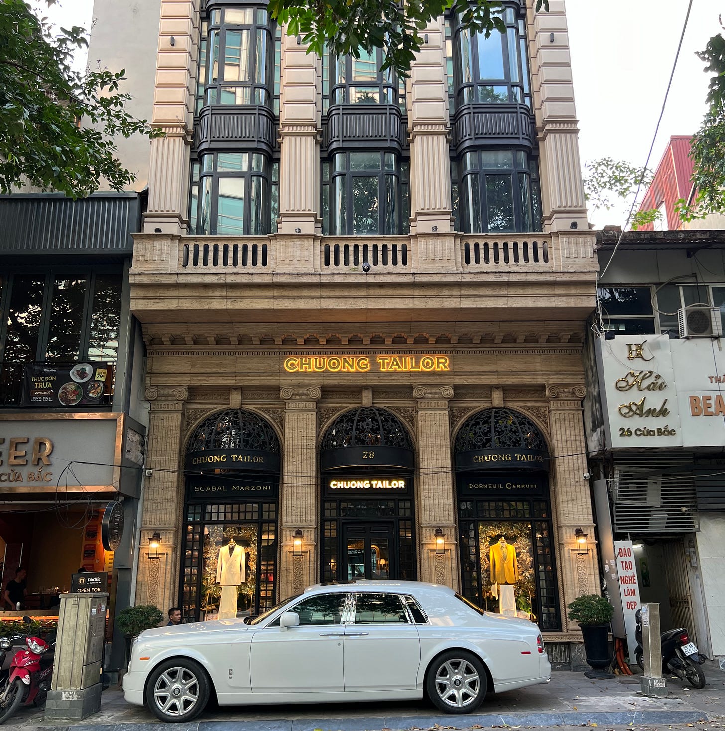 rolls royce in Hanoi