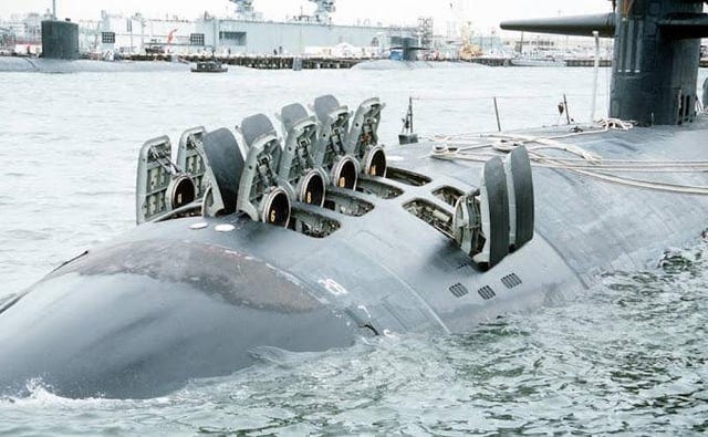 r/submarines - Los Angeles Class fast attack sub with its VLS doors open r/submarines - Los Angeles Class fast attack sub with its VLS doors open