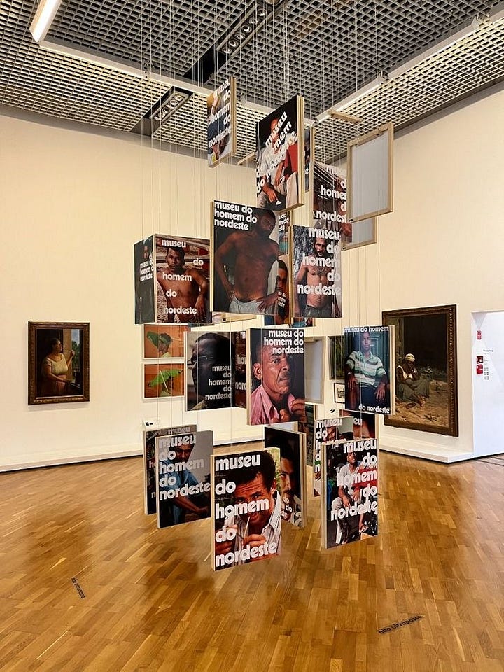 Unique gallery displays