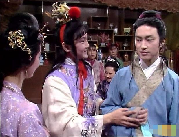 红楼梦里金荣等人为什么敢和凤凰蛋宝玉、族长儿媳的弟弟秦钟对着干？ - 苏桃桃的回答- 知乎