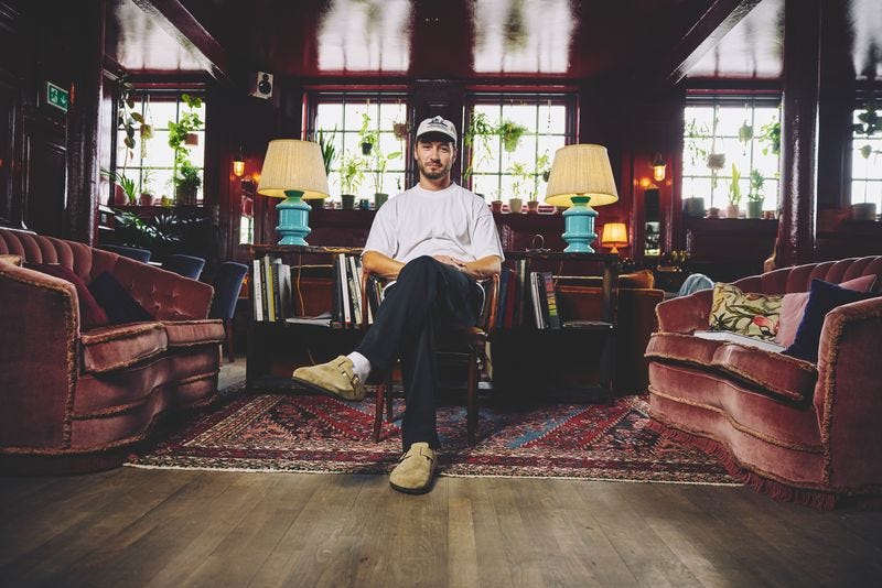 05_08_25_COM_THINK0281 1.jpg 05_08_25_COM_THINK0281 1.jpg