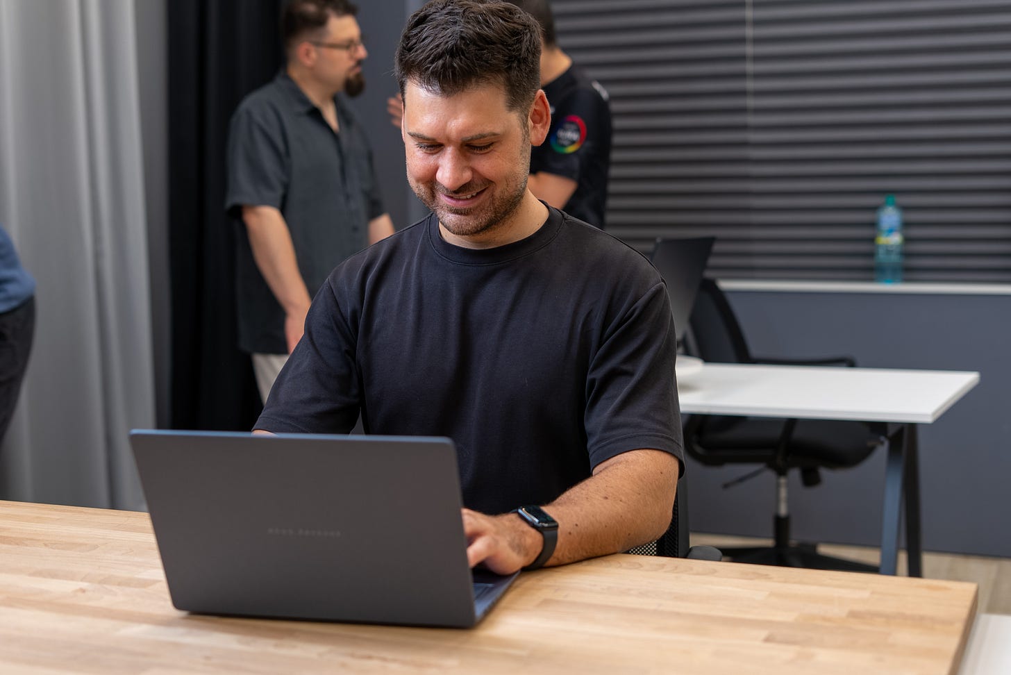 Adam using the Asus Zenbook 14 Adam using the Asus Zenbook 14