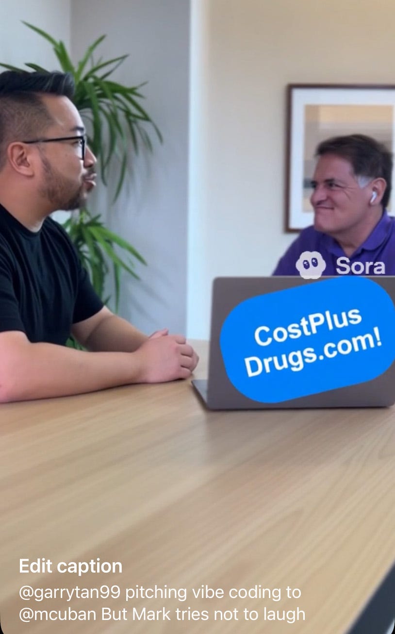Sora Screendump som visar Garry från YC som pitchar till Mark Cuban. Vi ser CostPlusDrugs splashen över bilden.