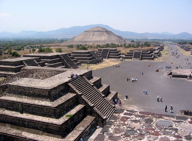 800px-mexico_sunmoonpyramid 800px-mexico_sunmoonpyramid