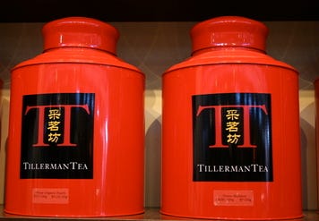 A_tillerman_red_cans A_tillerman_red_cans