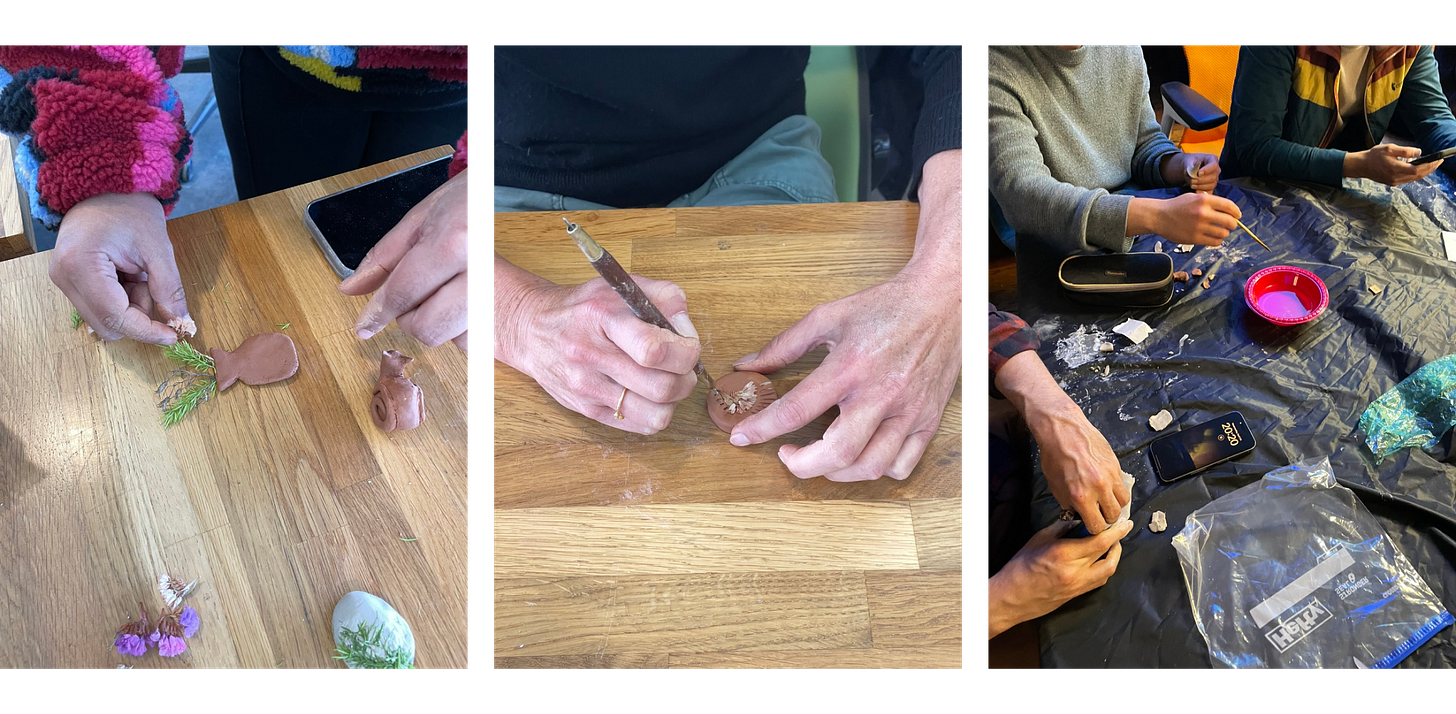 hands.png