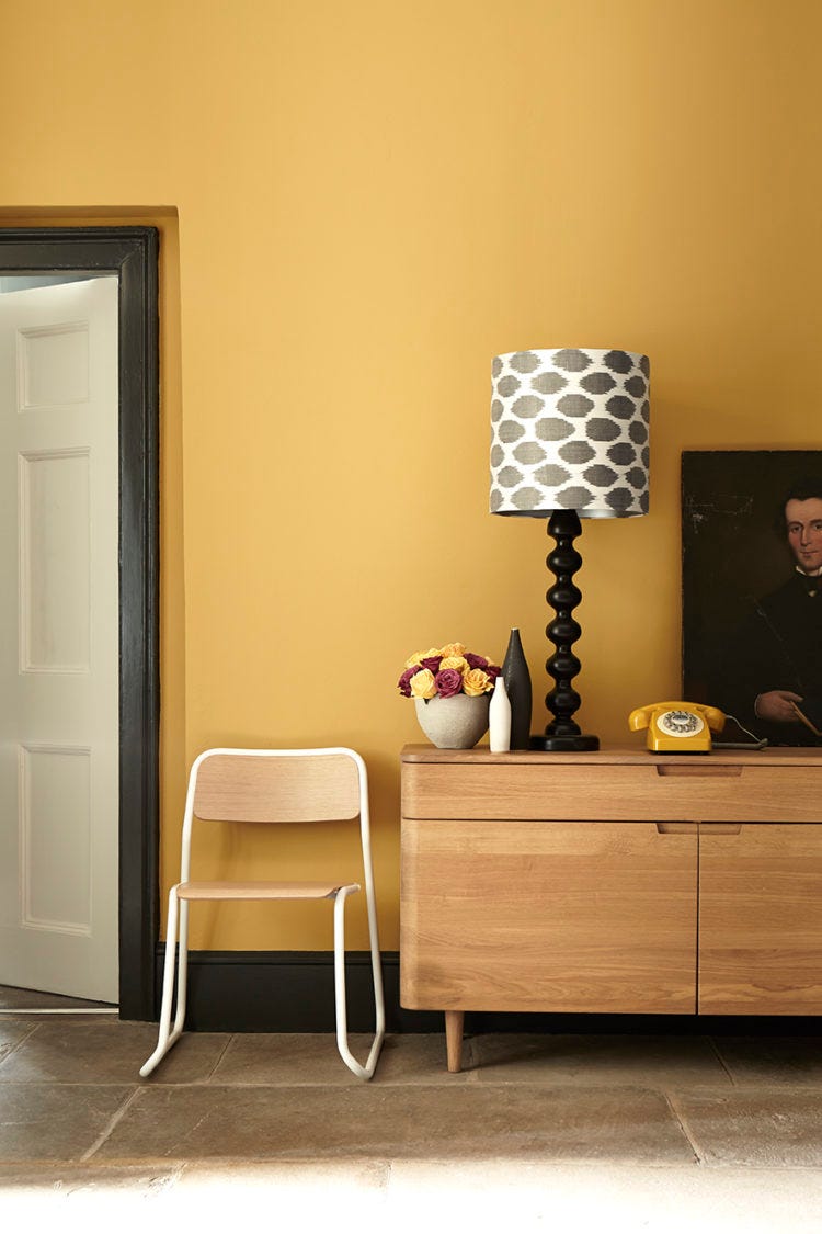 little green paint Yellow Pink-Lamp Black little green paint Yellow Pink-Lamp Black