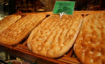 Tusc_la_grotta_focaccia_in_window Tusc_la_grotta_focaccia_in_window