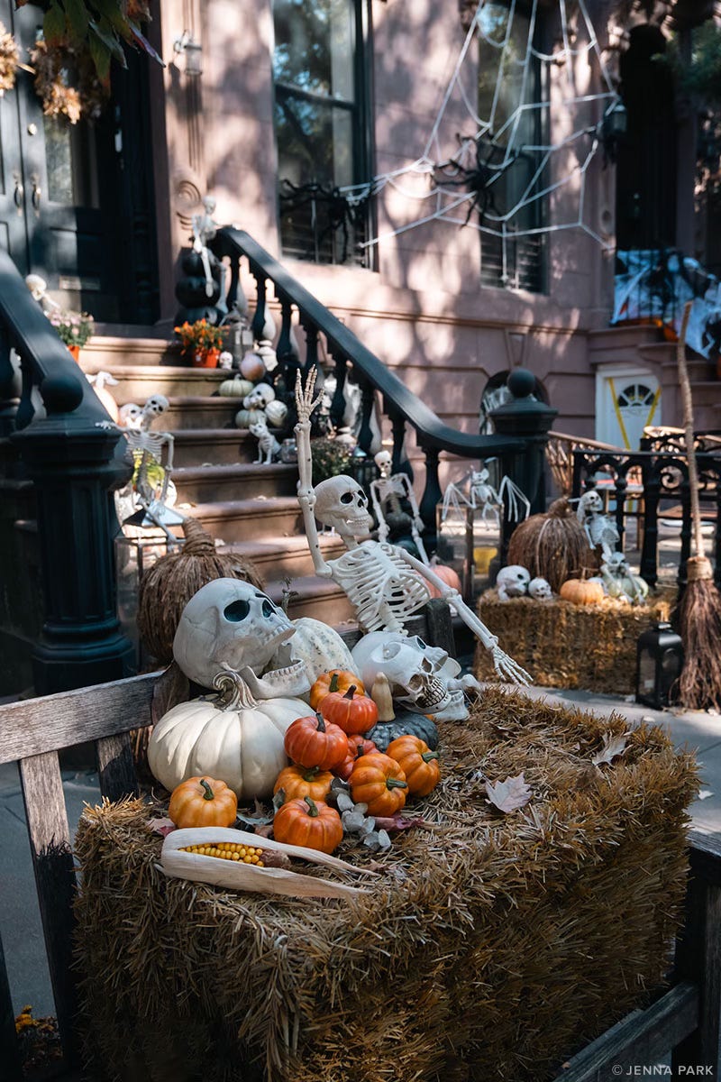 stoop decorations