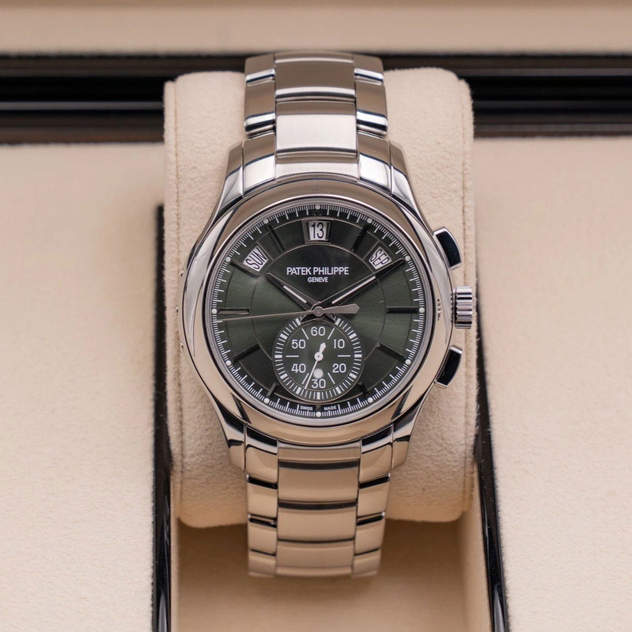 2024 Patek Philippe Annual Calendar Flyback Chronograph / Green 5905/1A-001 Listing Image 1