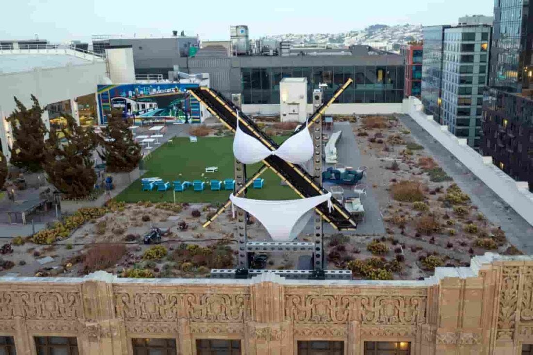 ¿Eres tú usuario -o es X.com- responsable por los deepfake bikinis de Grok?