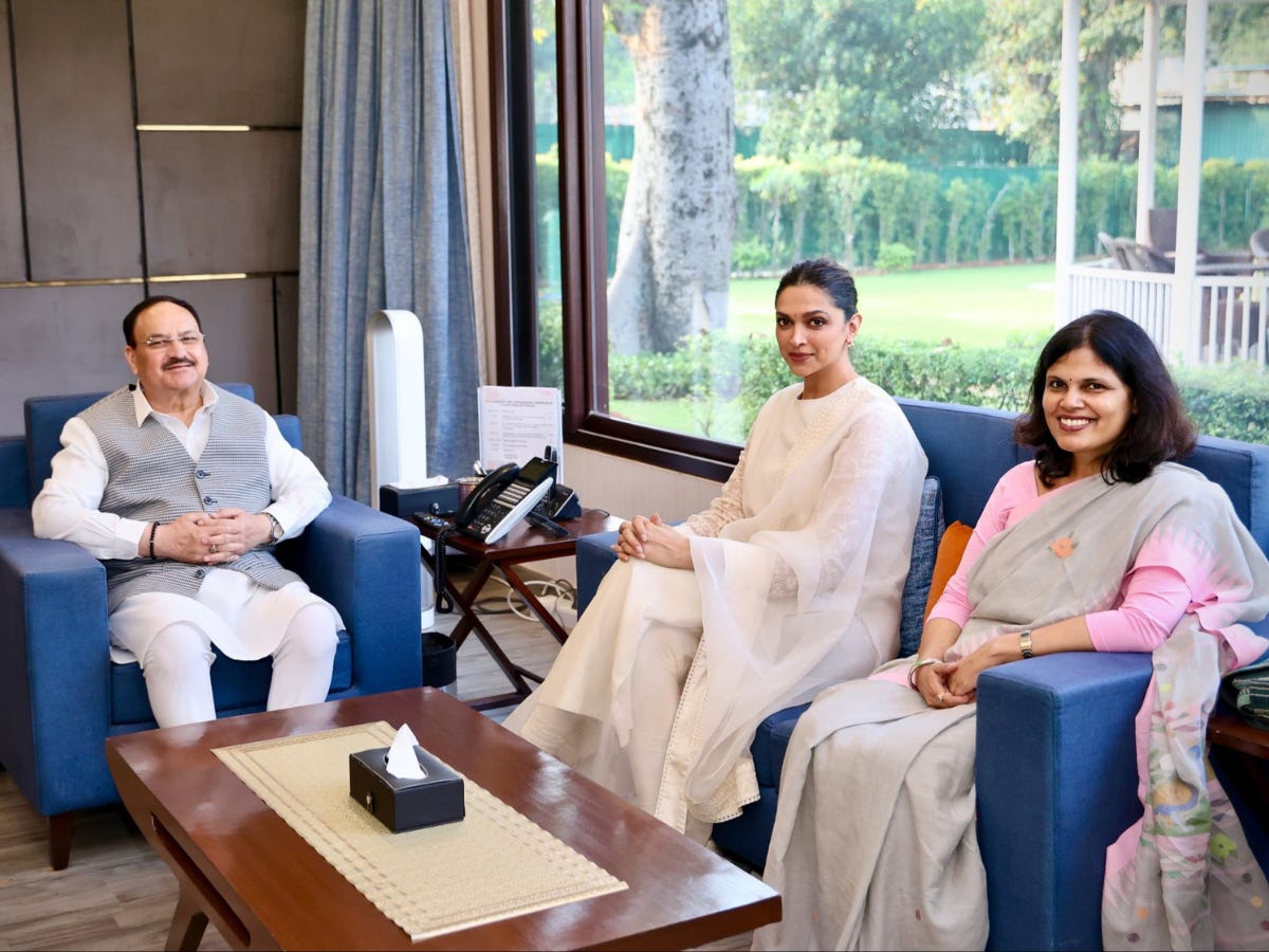 Deepika Padukone appointed as the first Mental Health Ambassador of the  Health Ministry - The Economic Times