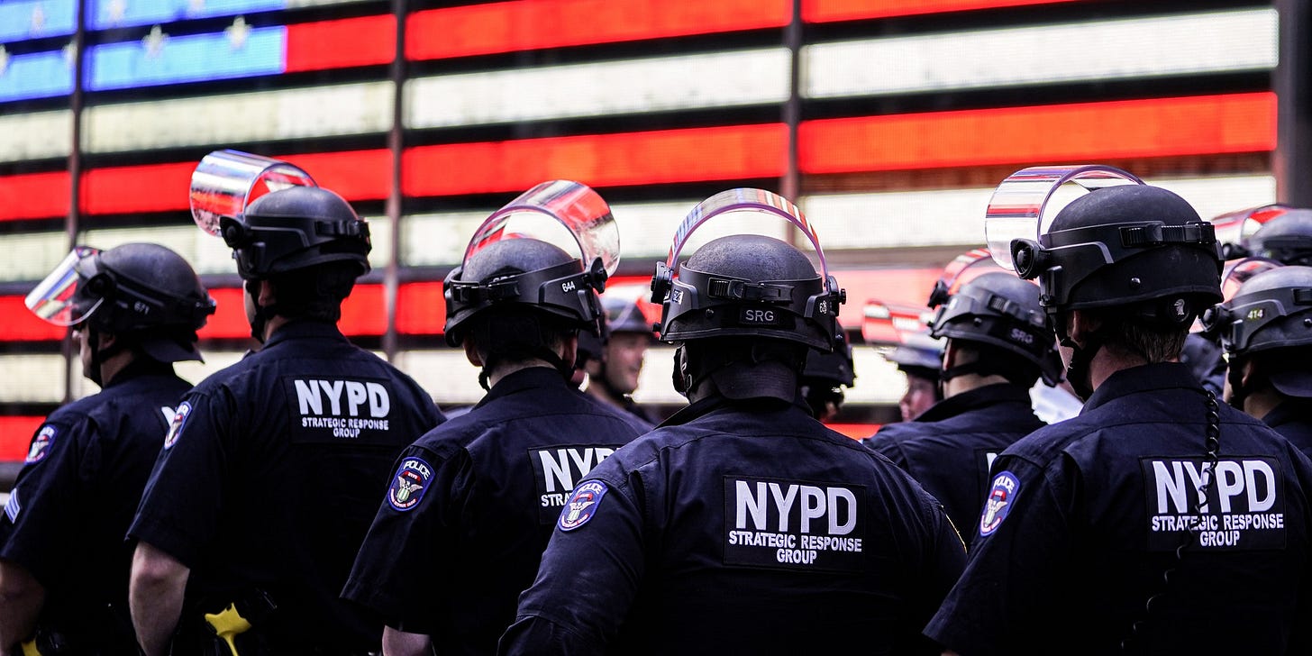 https://theintercept.imgix.net/wp-uploads/sites/1/2021/04/GettyImages-1216825569-SRG-NYPD-2.jpg?auto=compress%2Cformat&q=90&fit=crop&w=2000&h=1000