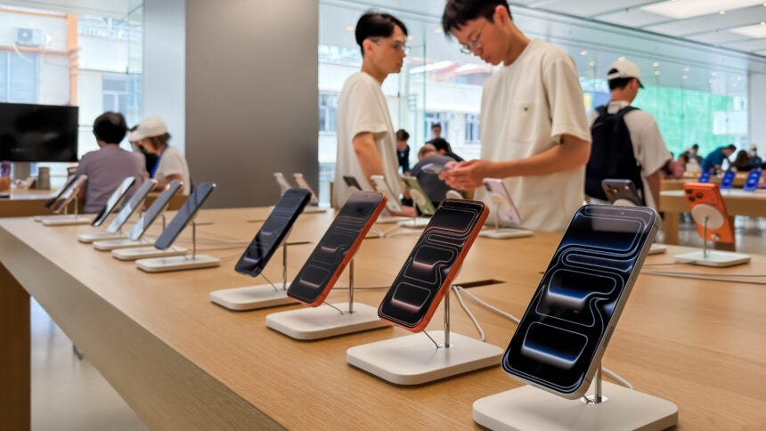 Com bateria maior, iPhone 18 Pro Max será o mais pesado da Apple Com bateria maior, iPhone 18 Pro Max será o mais pesado da Apple