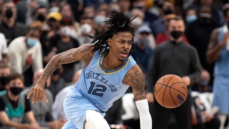 Ja Morant scores 41 points, Grizzlies beat slumping Lakers | Fox News