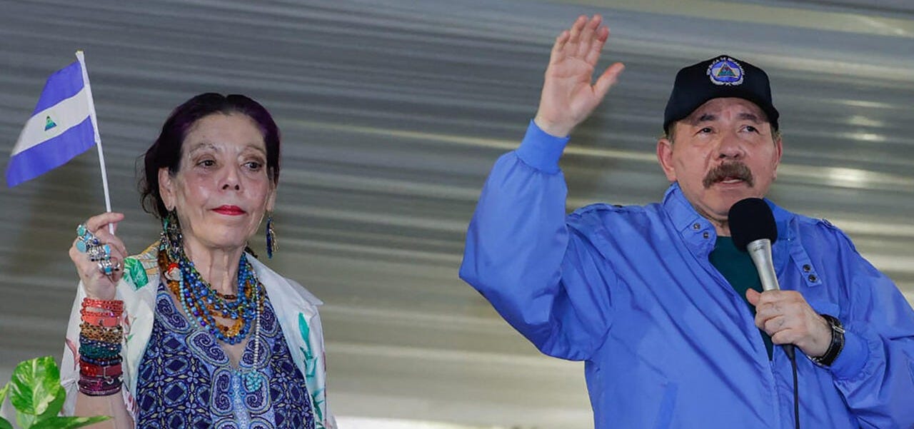 Nicaragua amends constitution, grants 'absolute power' to president and his  wife - France 24