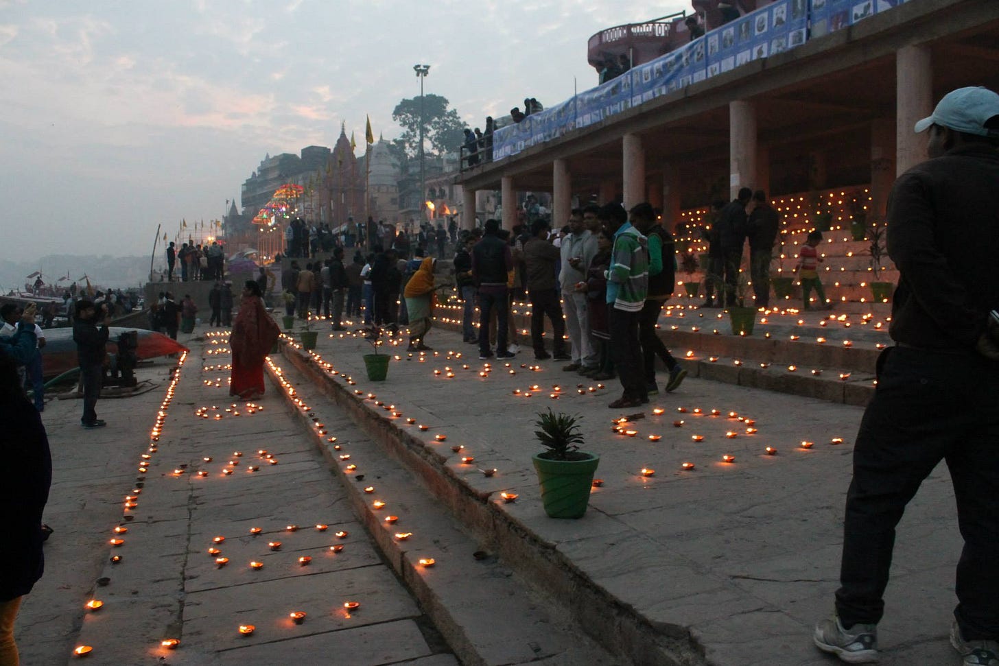 No photo description available.