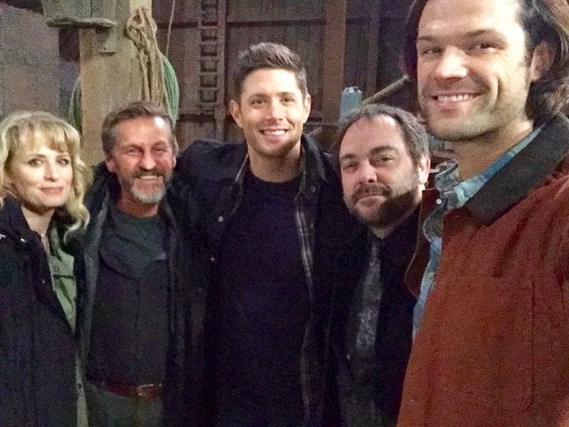 jerry trimble supernatural with jensen ackles jared padalecki 2017 jerry trimble supernatural with jensen ackles jared padalecki 2017