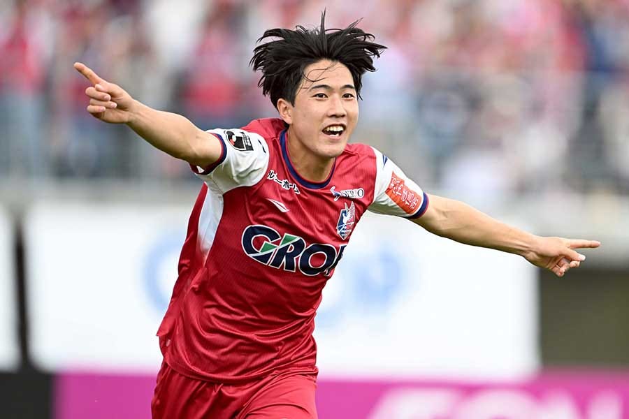 Ryūnosuke Satō - 19 - LW - FC Tokyo - WT Analysis