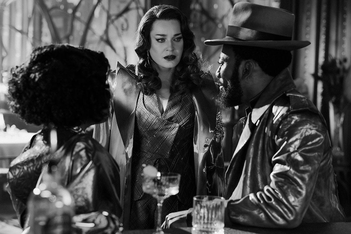STAR TREK: STRANGE NEW WORLDS Episode 404 Review: “A Case of Chiaroscuro” -  TrekCore.com