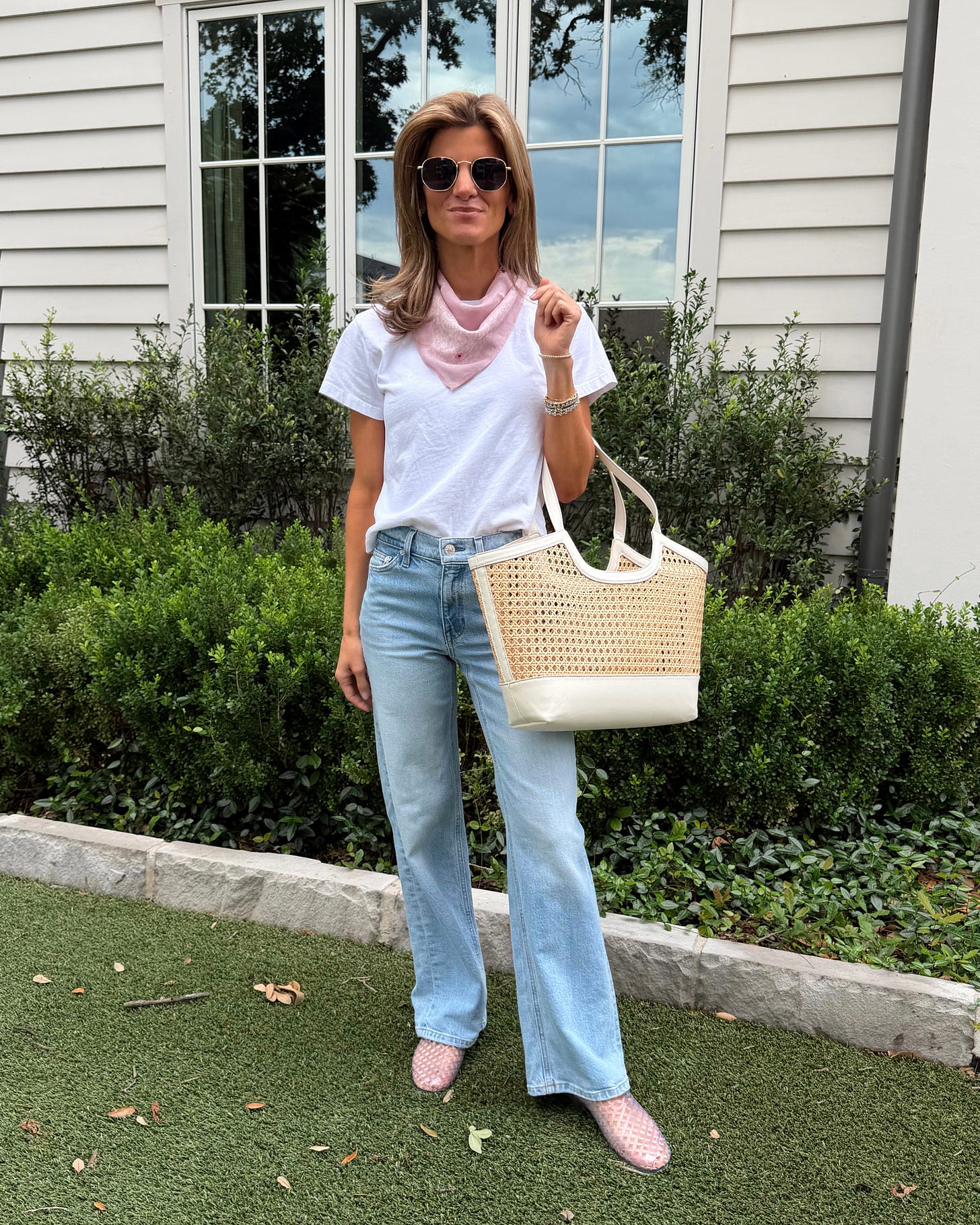 4 White T-Shirt Outfit Formulas I Wear on Repeat margot leset white tee