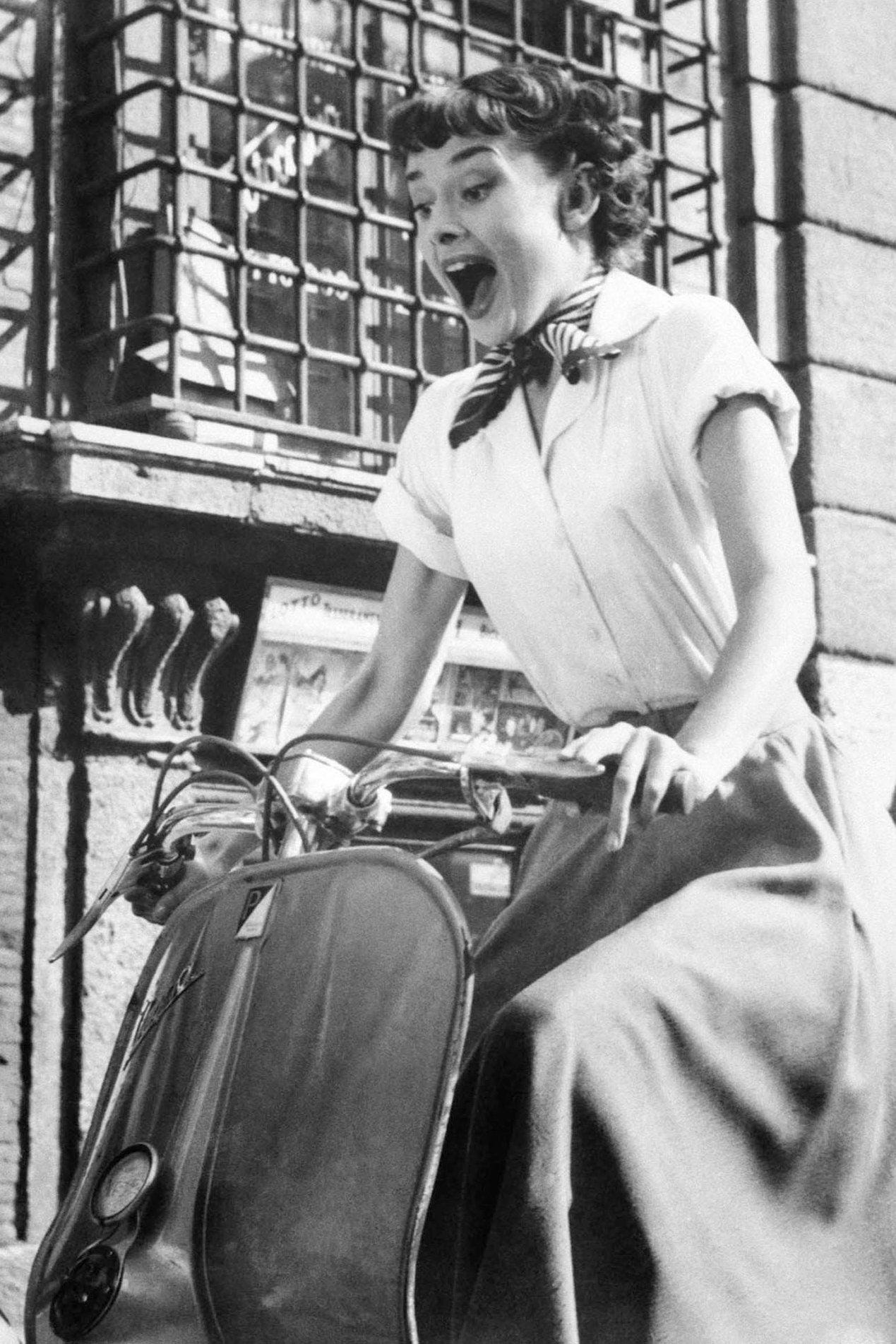 Vacanze Romane: 7 cose che forse non sai sul film con Audrey Hepburn |  Vogue Italia