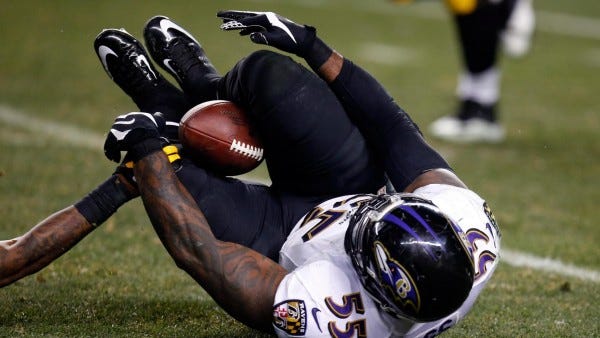 terrell suggs bulge falling ravens nfl vs pittsburgh steelers 2015 images terrell suggs bulge falling ravens nfl vs pittsburgh steelers 2015 images
