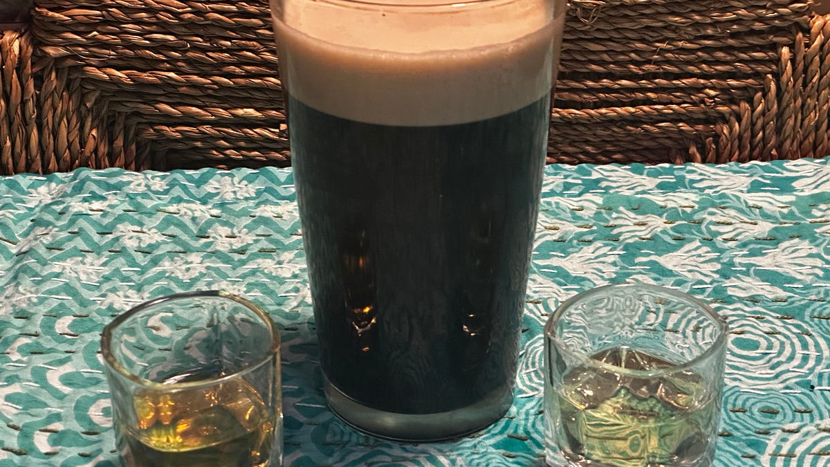 Welcome To Wonkette Happy Hour, With This Week's Cocktail, Irish Whiskey!