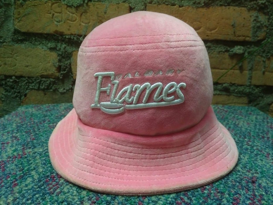 Reebok Vintage Velvet NHL Calgary Flames Bucket Hat Size ONE SIZE - 1 Preview