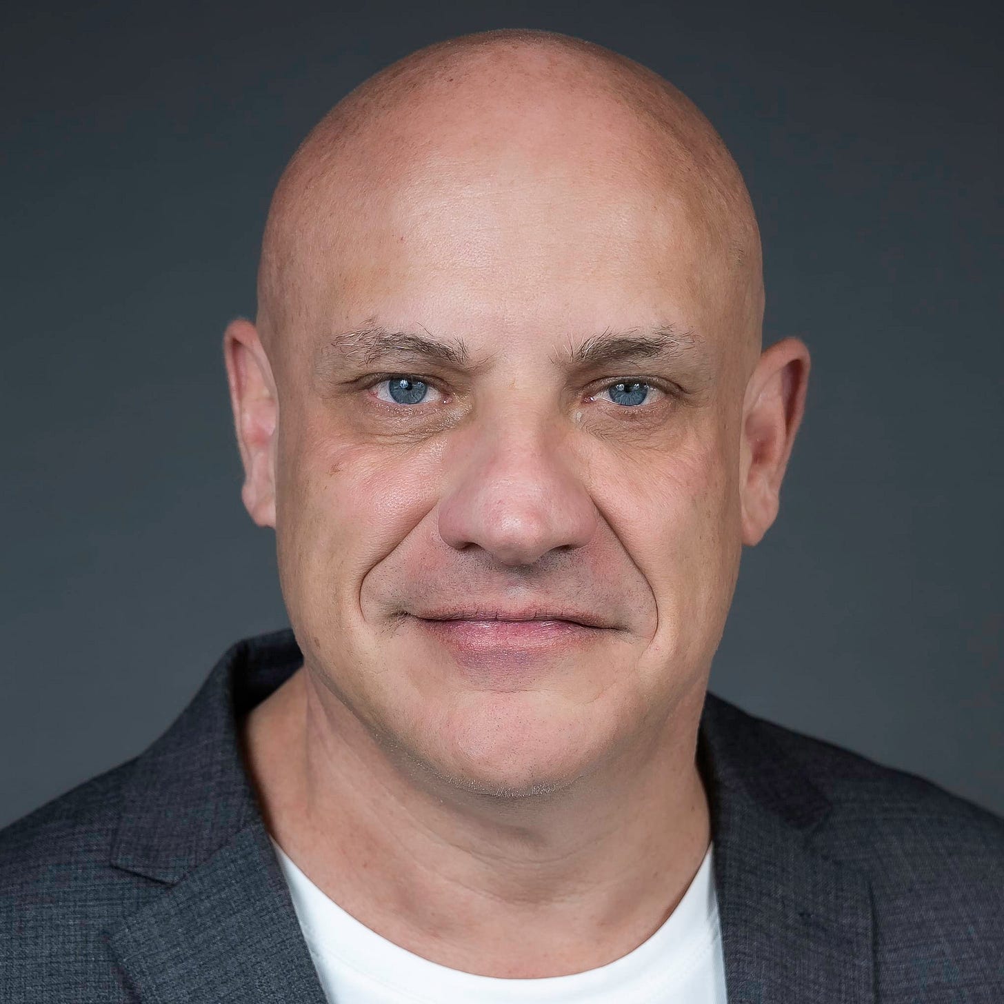 joseph varon headshot 2023 sq Dr. Joseph Varon