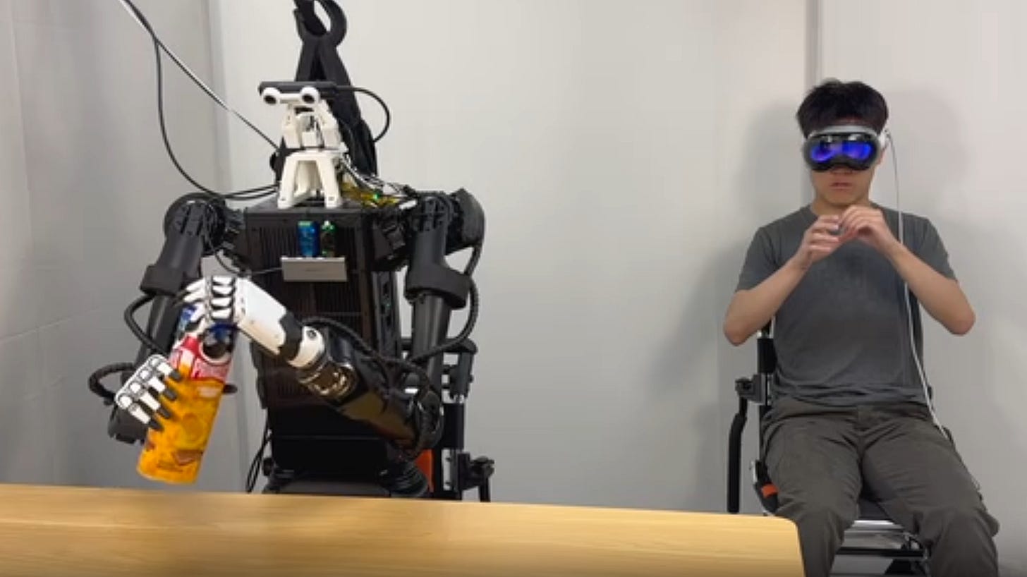 Re-imagining Telepresence With Humanoid Robots And VR Headsets | Hackaday