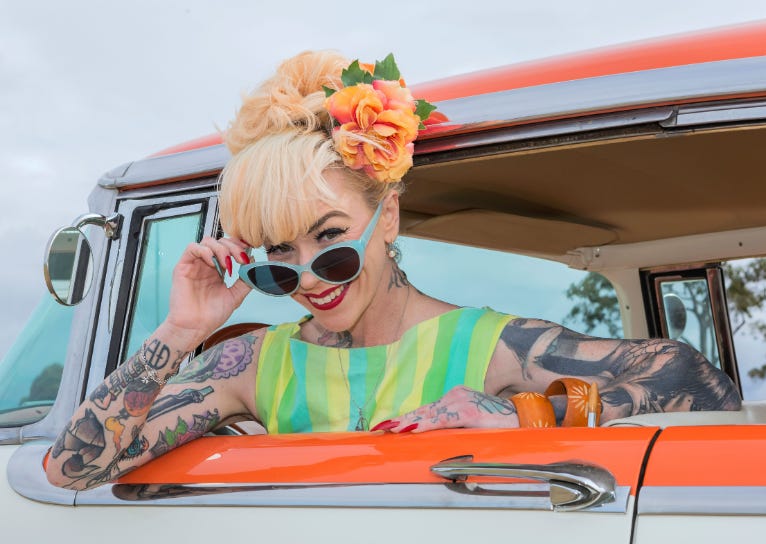 Rockabilly woman in car