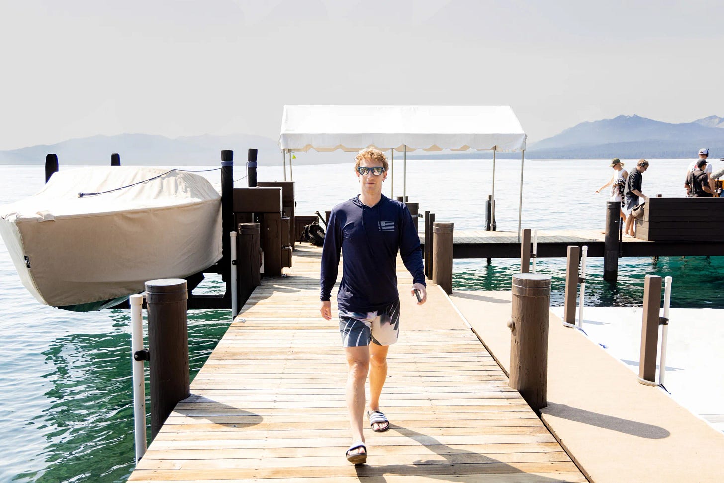 Meta's Mark Zuckerberg Talks AI, Using Apple Less, and Wakesurfing - Bloomberg Meta's Mark Zuckerberg Talks AI, Using Apple Less, and Wakesurfing - Bloomberg