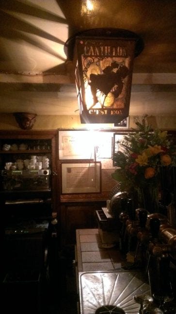 Cantillon glass light fixture In 't Spinnekopke