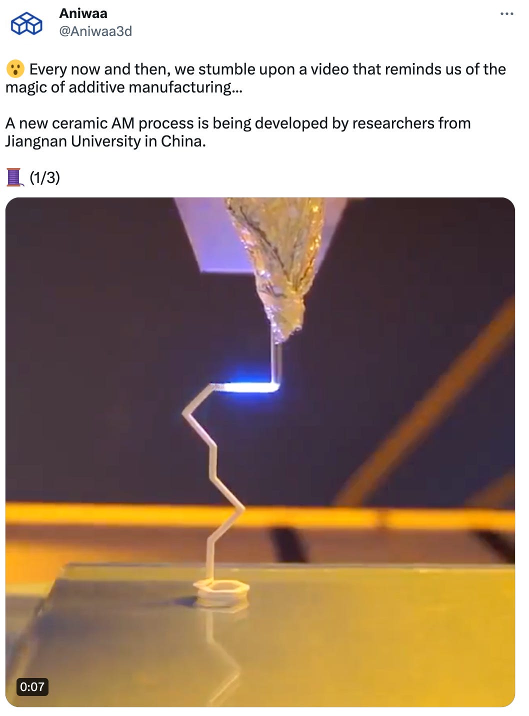  See new Tweets Conversation Aniwaa @Aniwaa3d 😮 Every now and then, we stumble upon a video that reminds us of the magic of additive manufacturing...  A new ceramic AM process is being developed by researchers from Jiangnan University in China.  🧵 (1/3)